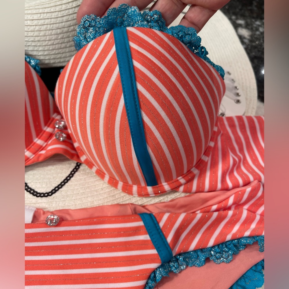 SOLD xxx NWT RARE beach bunny bikini XL/M set - Picture 6 of 15